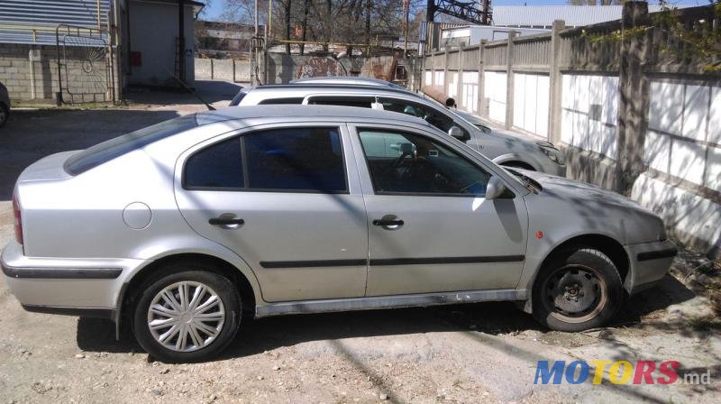 1999' Skoda Octavia photo #2