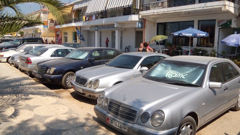 De ce Mercedes e atât de îndrăgit în Albania, încât e ţara cu cel mai mare număr de Mercedesuri pe cap de locuitor