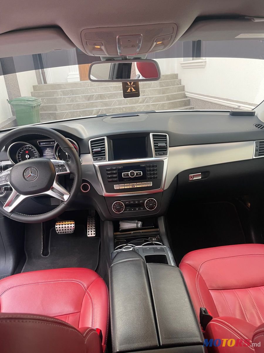 2013' Mercedes-Benz M Класс photo #6