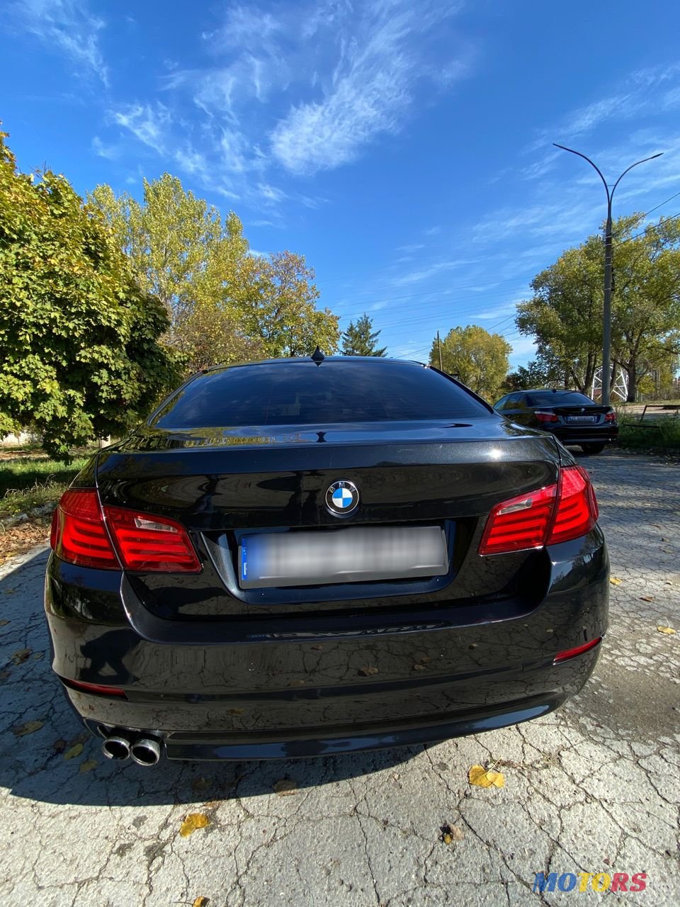 2012' BMW 5 Series photo #3