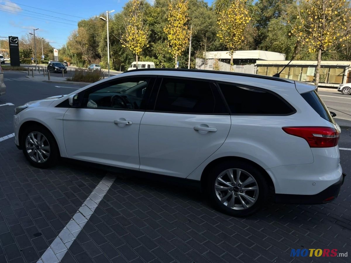 2017' Ford Focus photo #6