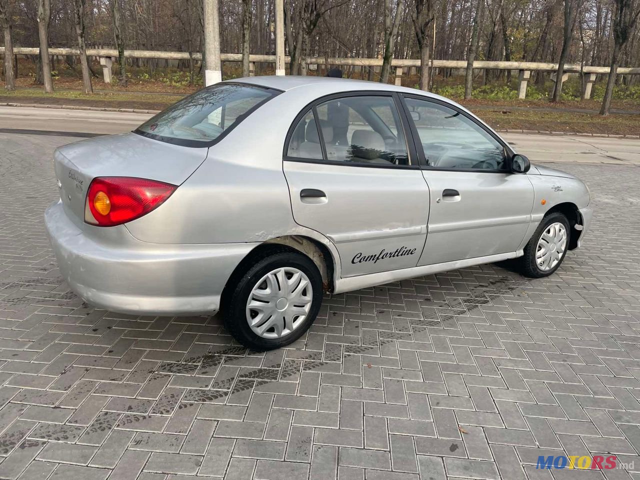 2002' Kia Rio photo #2