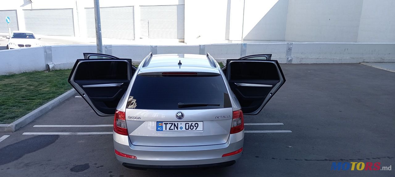 2013' Skoda Octavia photo #1