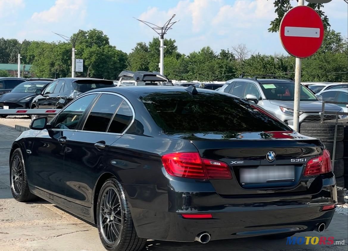 2016' BMW 5 Series photo #4