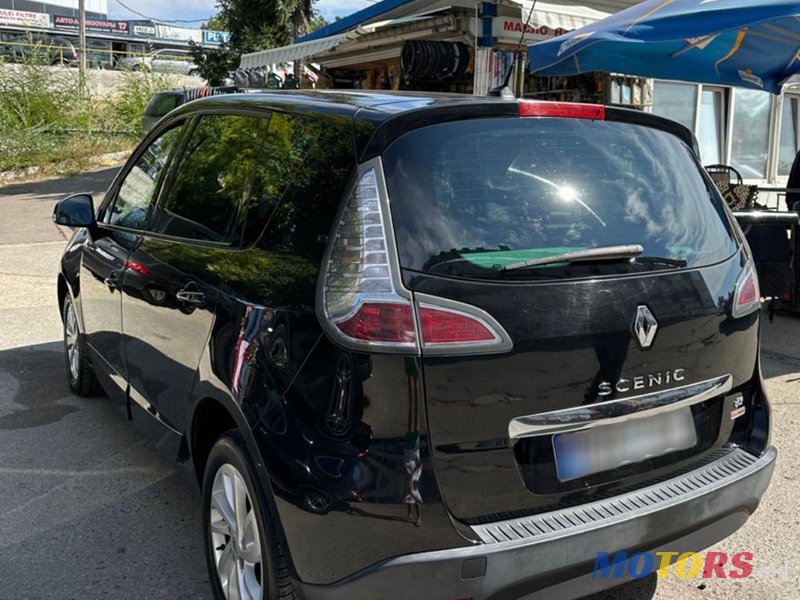 2014' Renault Scenic photo #5