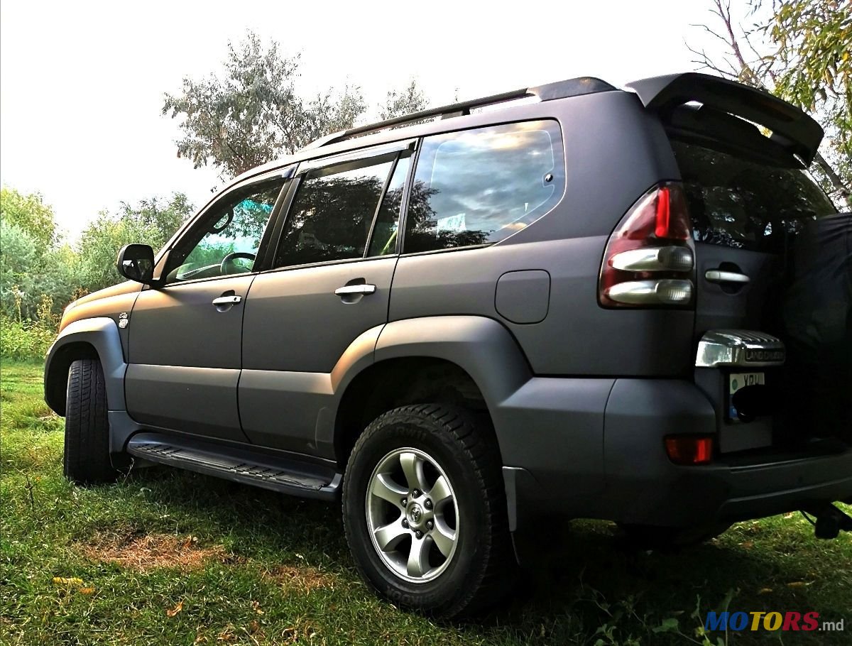 2005' Toyota Land Cruiser Prado photo #3