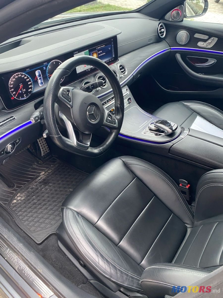 2018' Mercedes-Benz E-Class photo #4