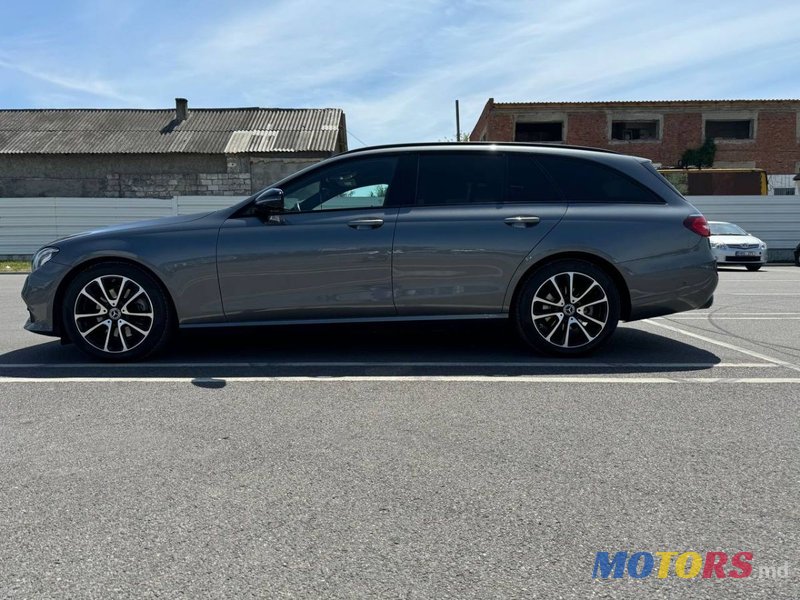 2019' Mercedes-Benz E-Class photo #4