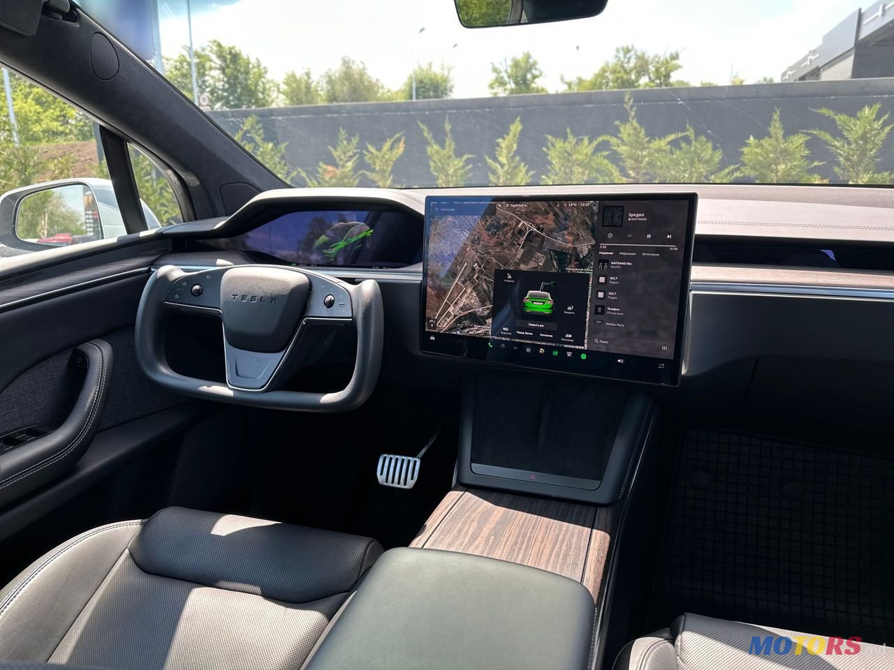 2023' Tesla Model X photo #1