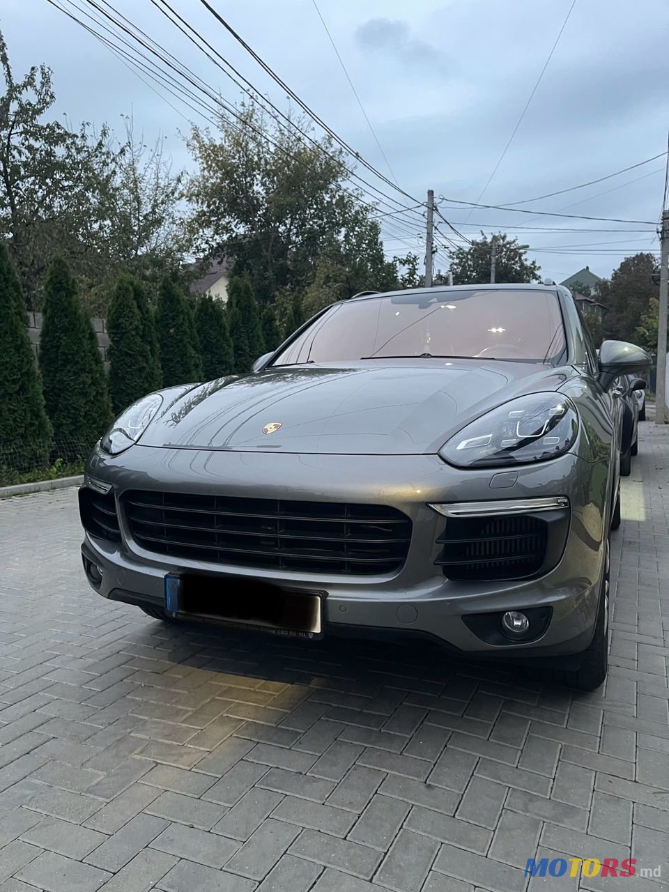 2015' Porsche Cayenne photo #2