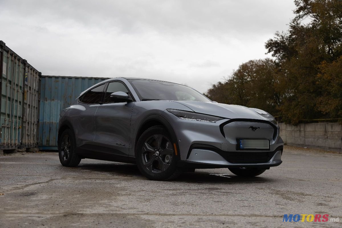 2022' Ford Mustang photo #1