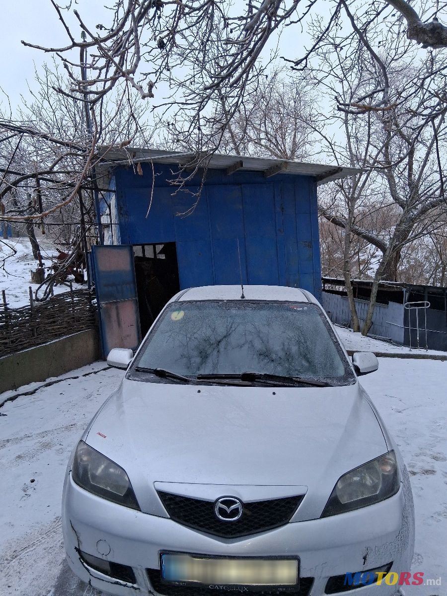2005' Mazda 2 photo #1