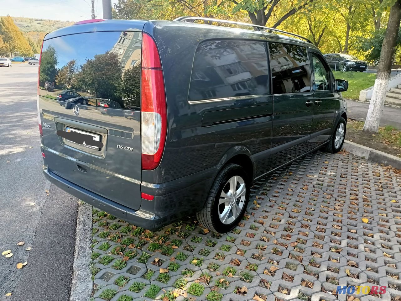 2011' Mercedes-Benz Vito photo #5