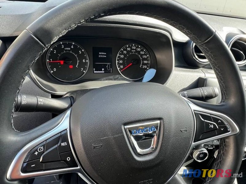 2019' Dacia Duster photo #5