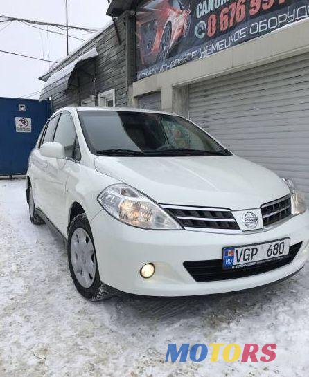 2010' Nissan Tiida photo #1