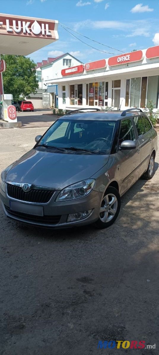 2012' Skoda Fabia photo #1