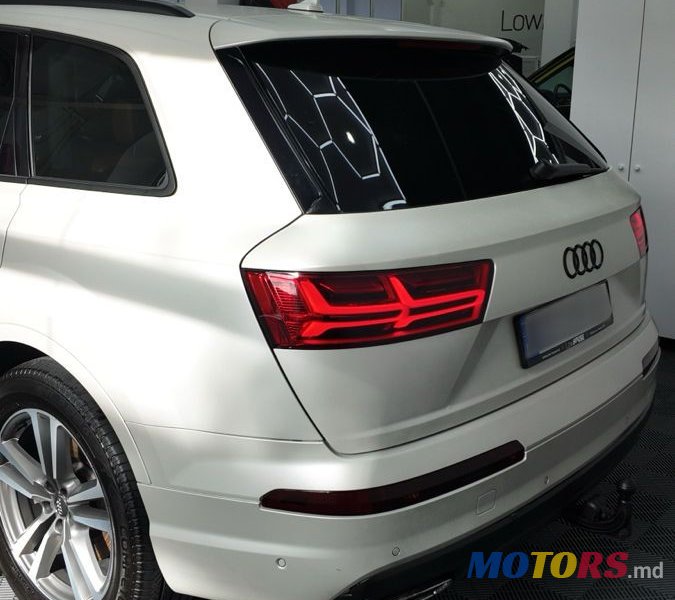 2015' Audi Q7 photo #3