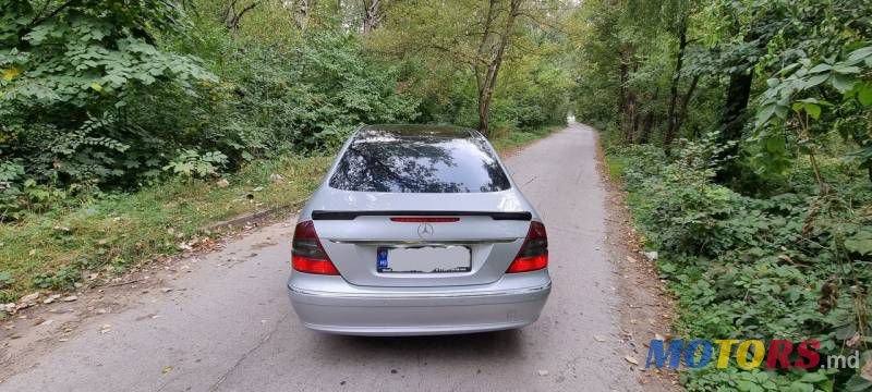 2008' Mercedes-Benz E photo #1