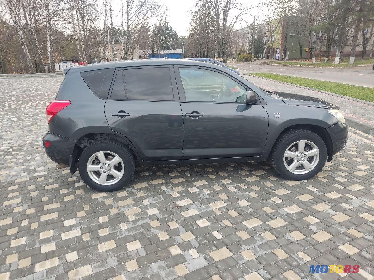 2009' Toyota RAV4 photo #2