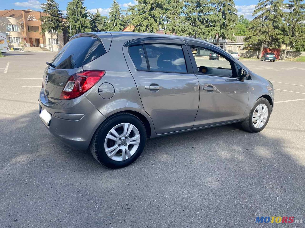 2014' Opel Corsa photo #4