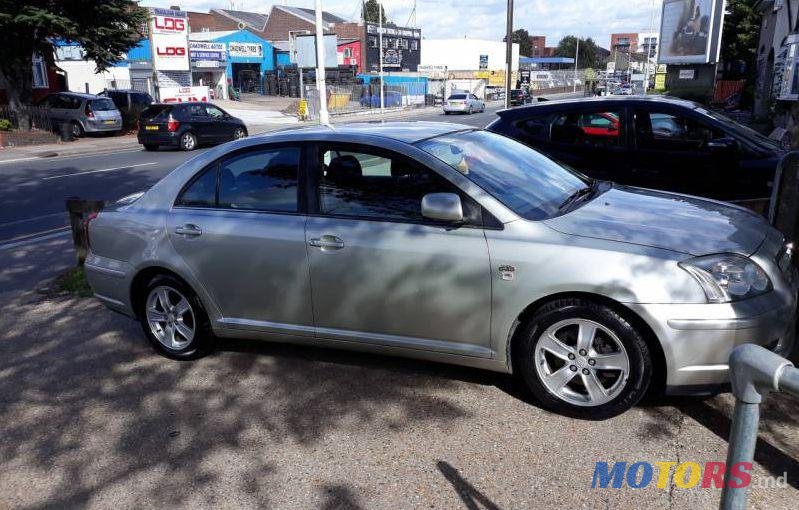 2005' Toyota Avensis photo #1