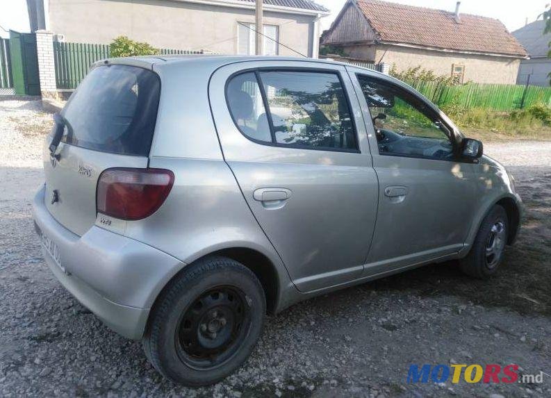 2002' Toyota Yaris photo #5