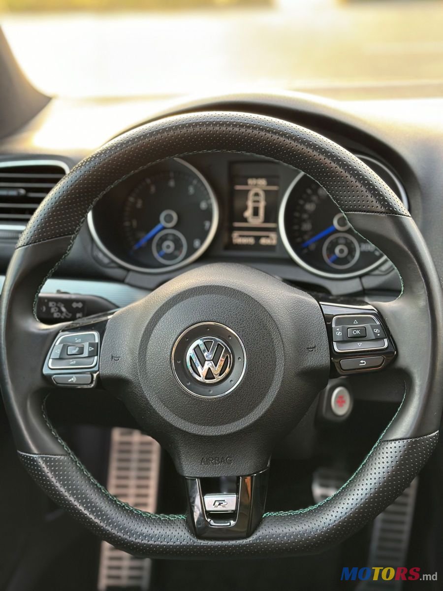 2013' Volkswagen Golf photo #4
