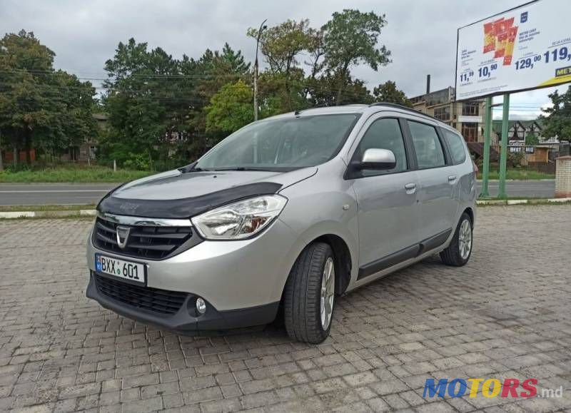 2012' Dacia Lodgy photo #4