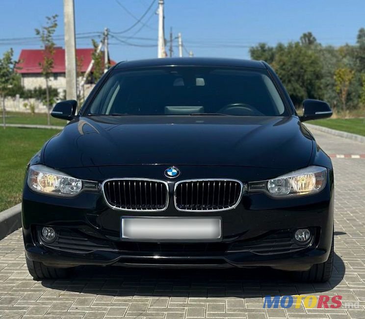 2013' BMW 3 Series photo #1