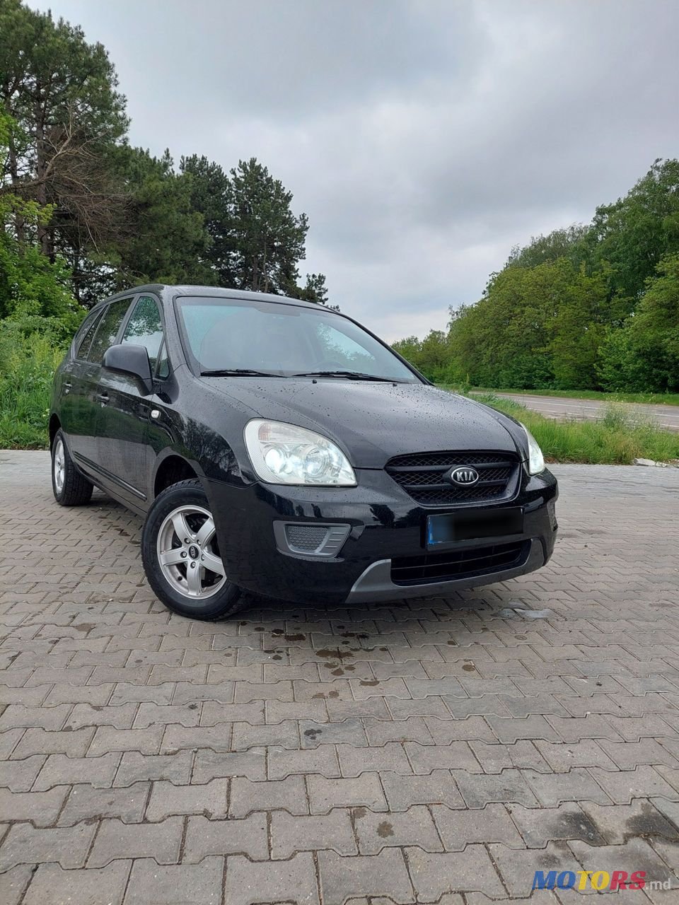 2007' Kia Carens photo #1