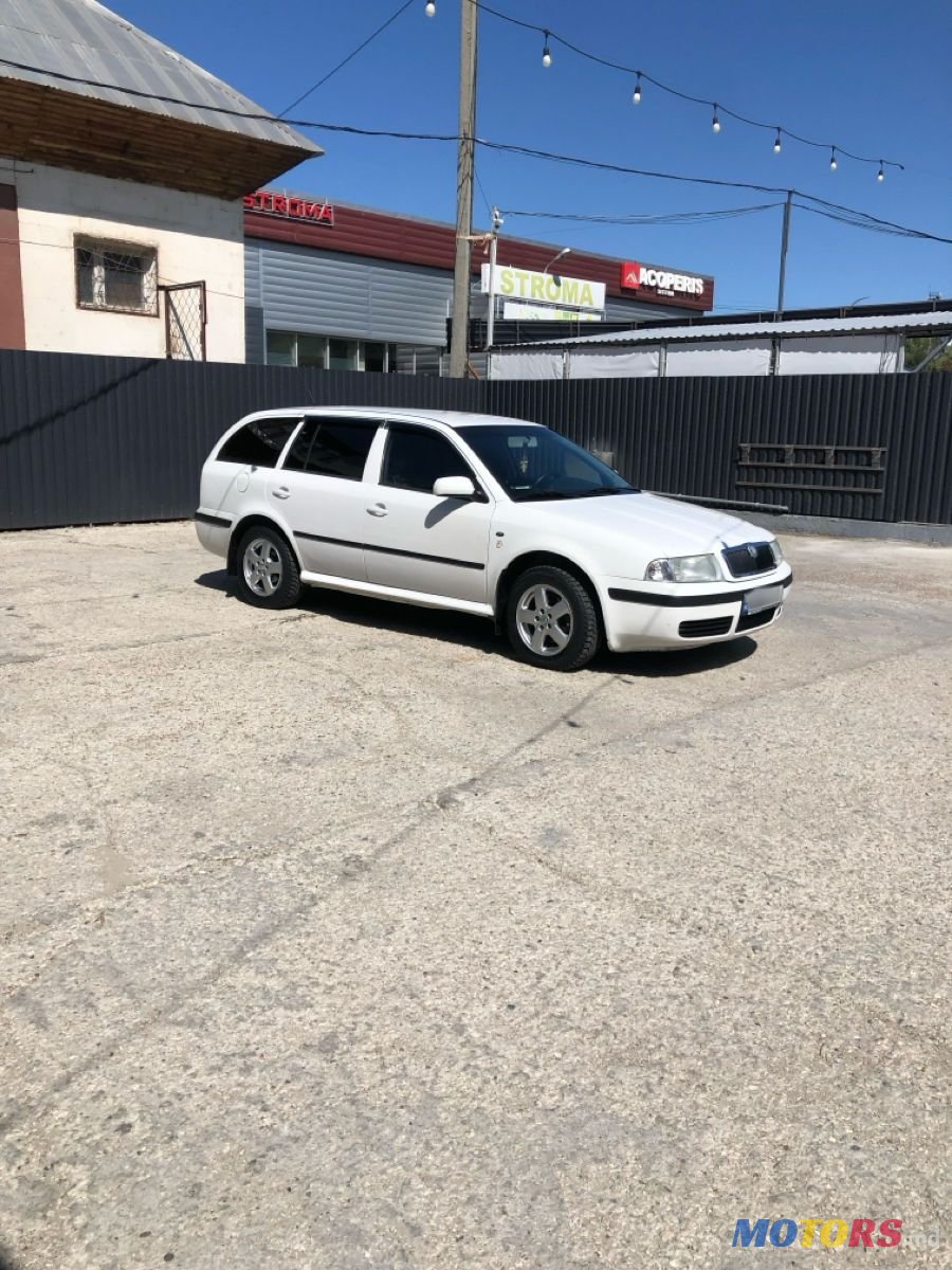 2002' Skoda Octavia photo #5