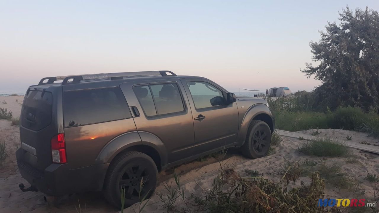 2006' Nissan Pathfinder photo #4