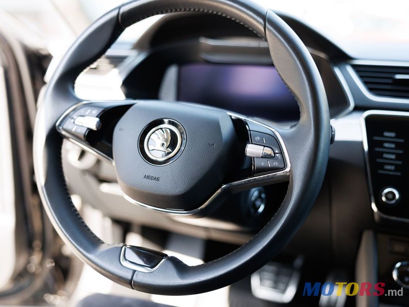 2022' Skoda Superb photo #4