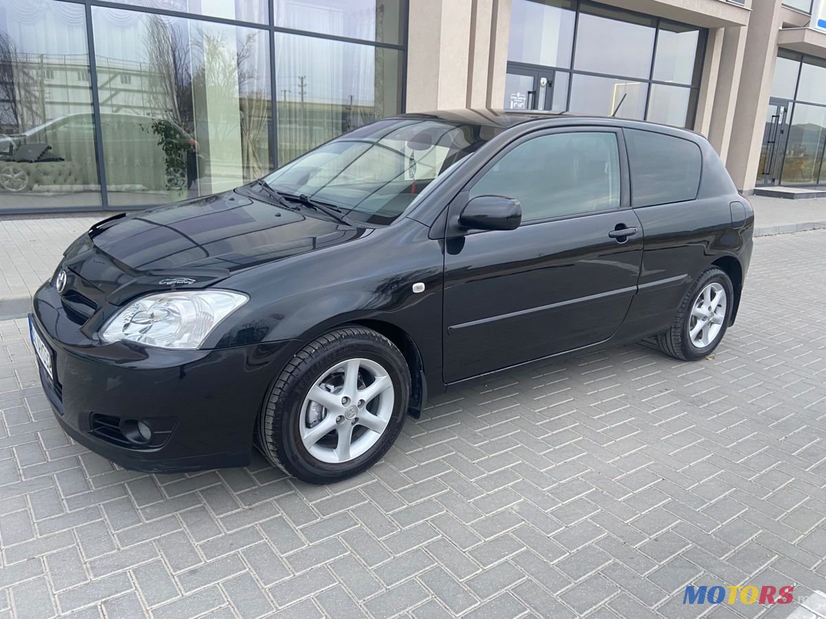 2004' Toyota Corolla photo #3