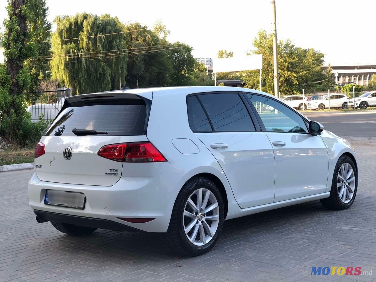 2016' Volkswagen Golf photo #4