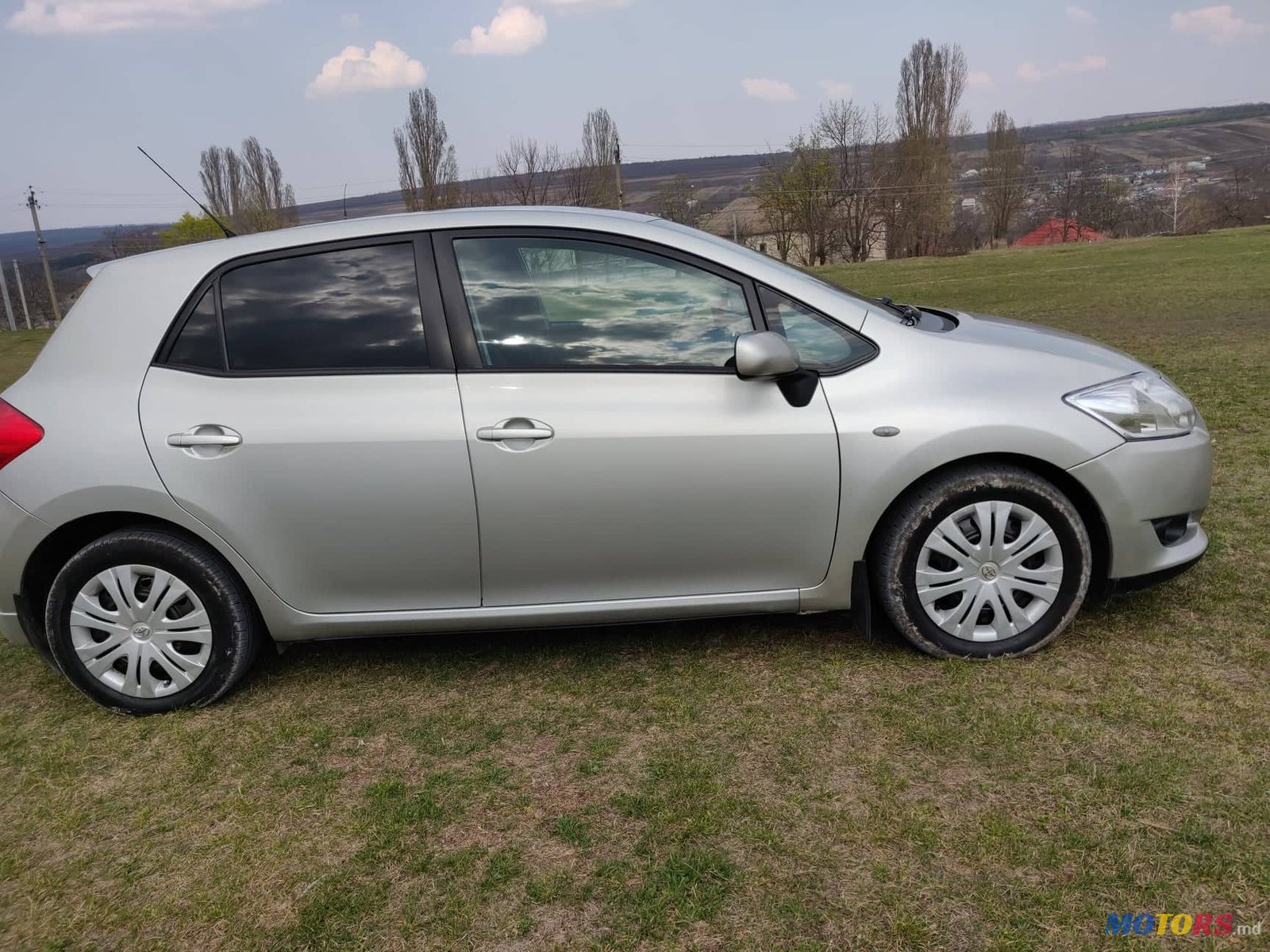 2010' Toyota Auris photo #5