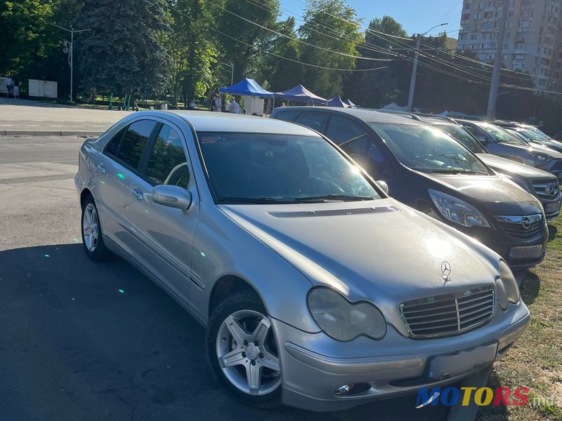 2001' Mercedes-Benz C-Class photo #4