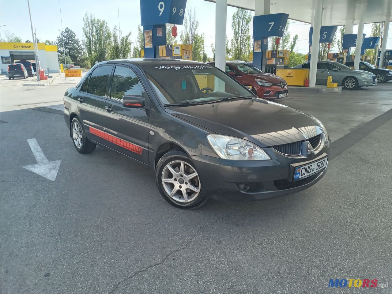 2004' Mitsubishi Lancer photo #1