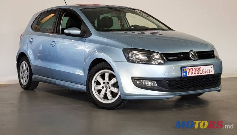 2011' Volkswagen Polo photo #2