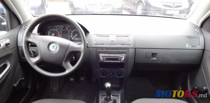 2006' Skoda Fabia photo #2