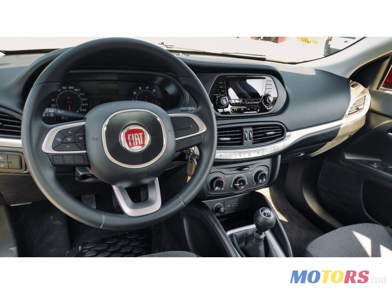 2020' Fiat Tipo photo #5