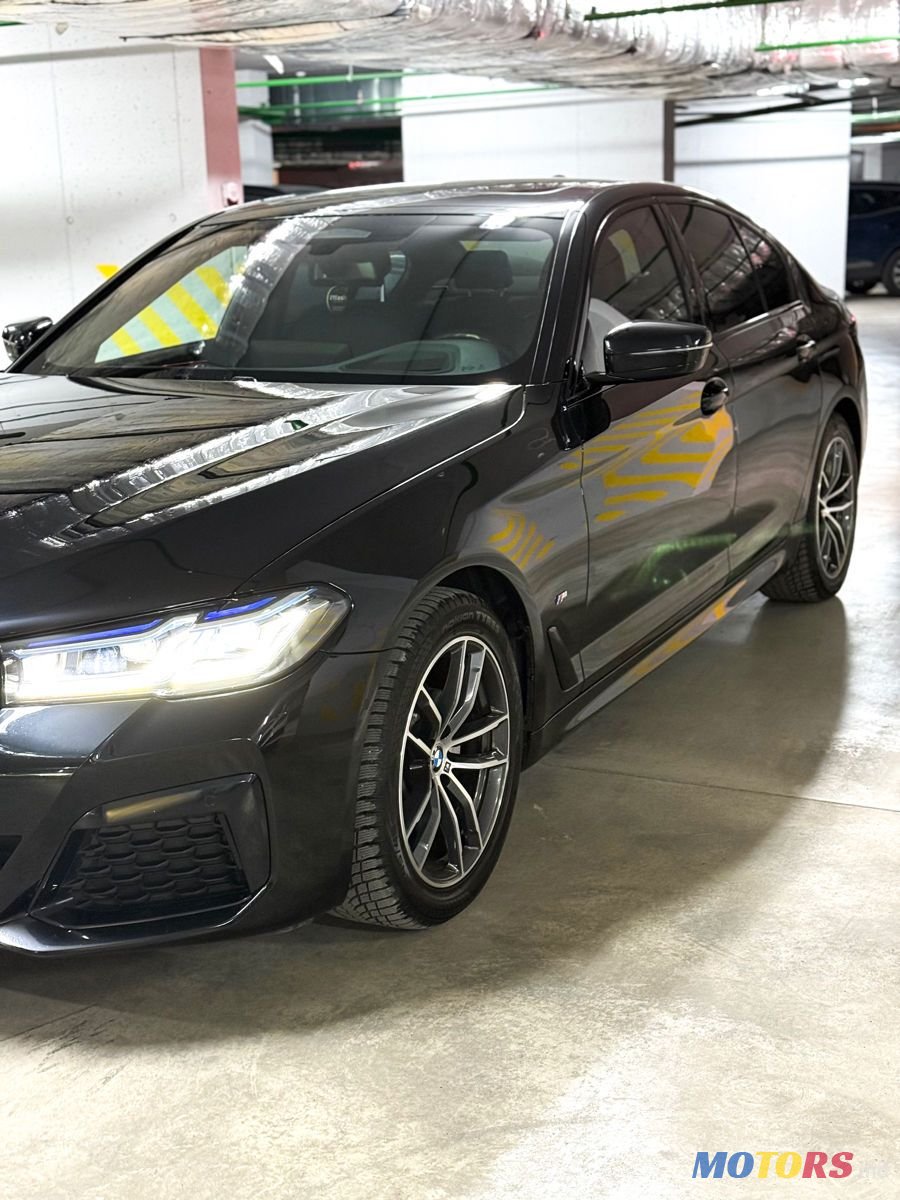 2021' BMW 5 Series photo #3