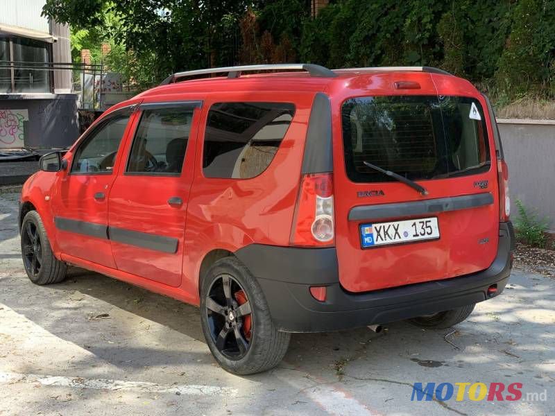 2009' Dacia Logan Mcv photo #4