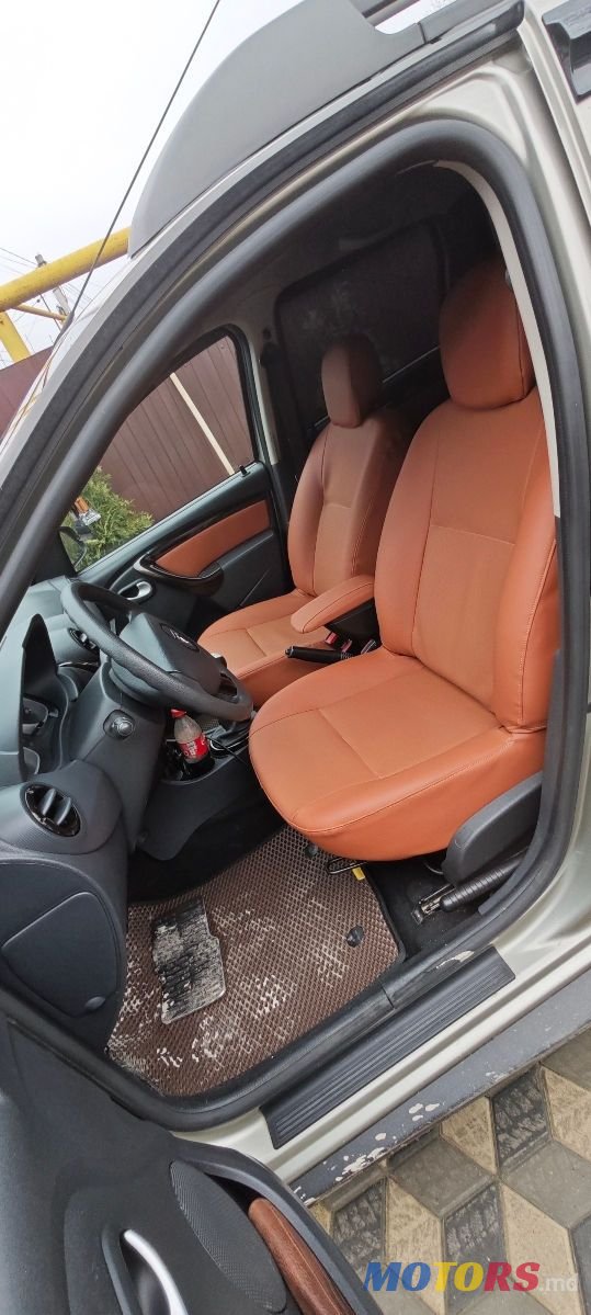 2012' Dacia Duster photo #3