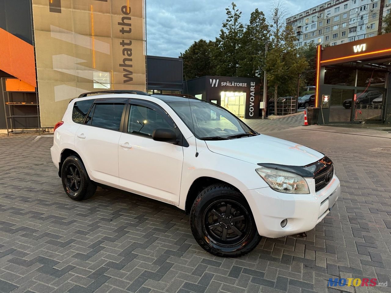 2006' Toyota RAV4 photo #1