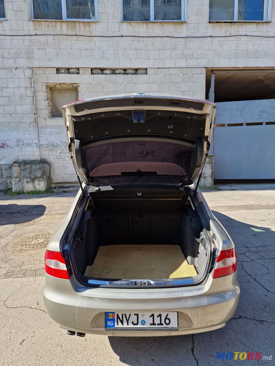 2010' Skoda Superb photo #4