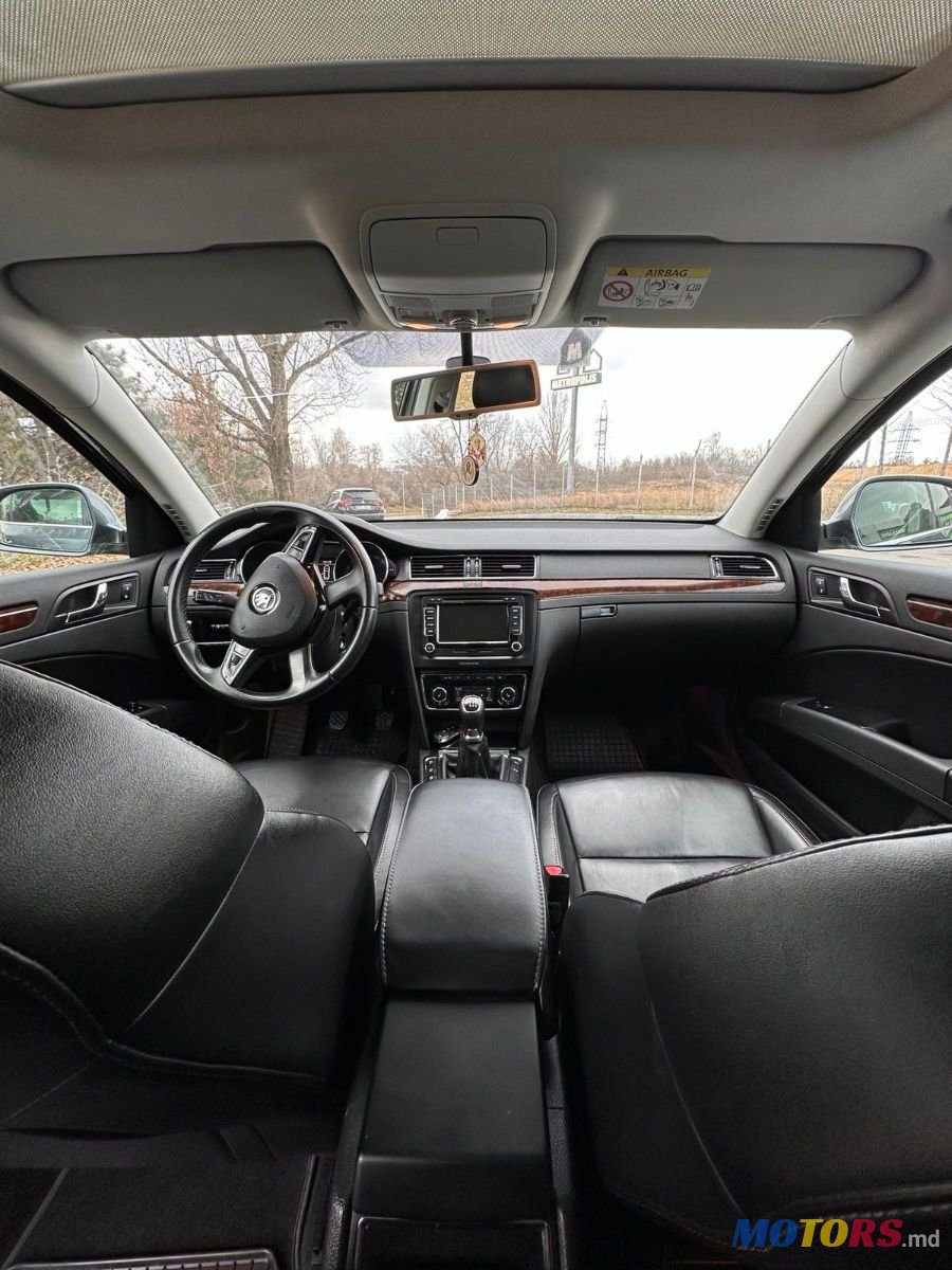 2015' Skoda Superb photo #1