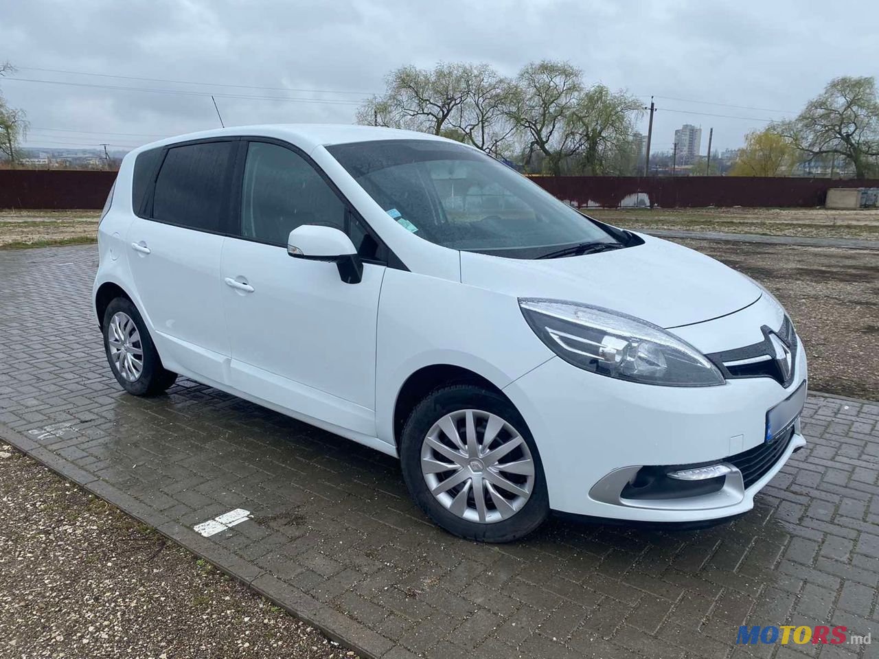 2014' Renault Scenic photo #1