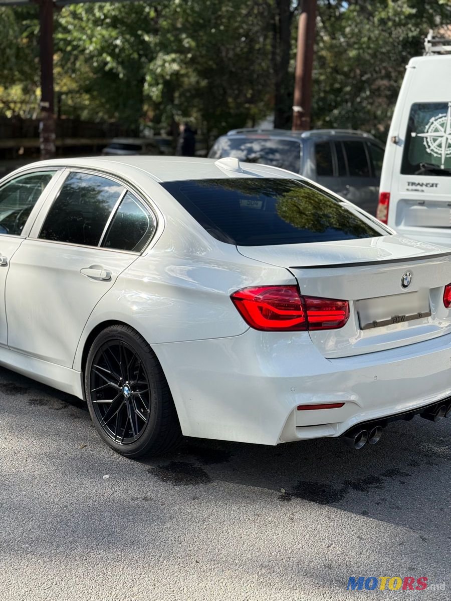 2012' BMW 3 Series photo #1