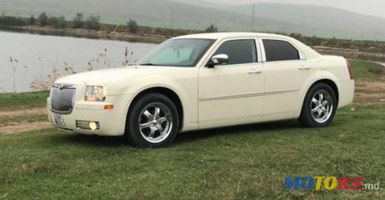 2010' Chrysler 300C photo #1